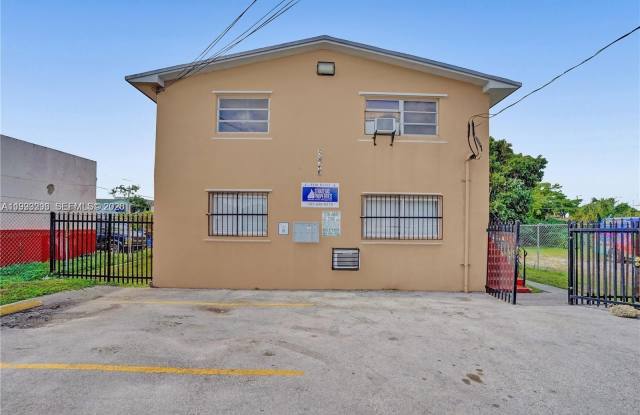 5842 NW 12th Ave photos photos