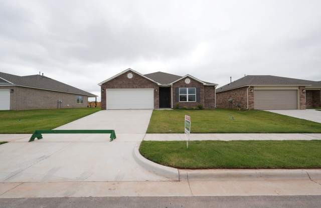 4 Bedroom Home Available For Mid-September Move In!! photos photos