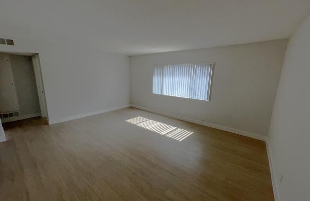 26001 Narbonne Avenue Gallery 3