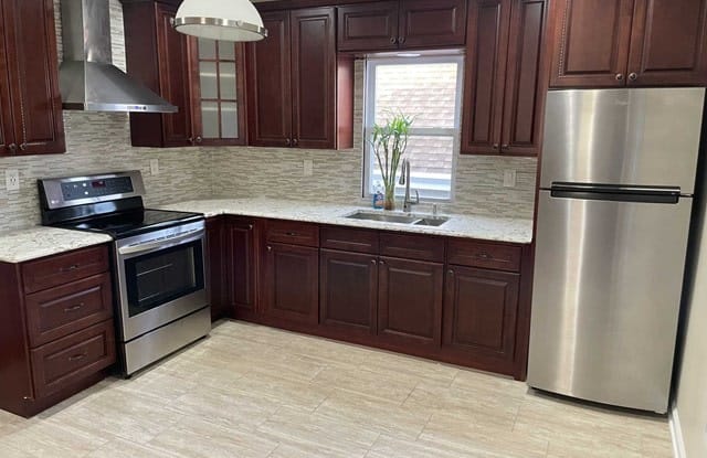 17-19 Laurel Street - 17 Laurel Street, Paterson, NJ 07522