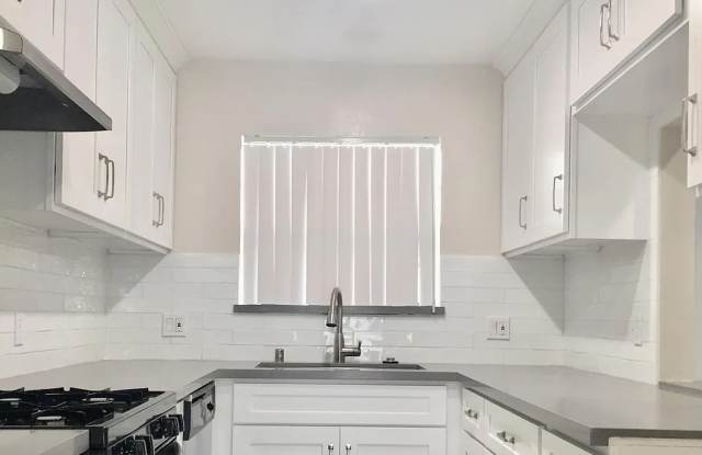 514 E Valencia Ave photos photos