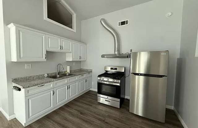 9525 Dork St Gallery 2