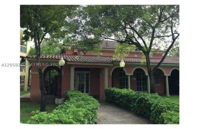 8343 Lake Dr Gallery 3