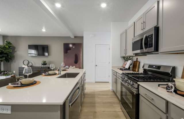Newly Built Townhouse Gallery 3