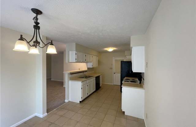 6124 Garden Court Gallery 4