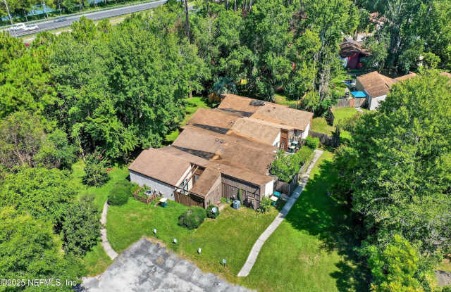 10711 WHISPERING WOODS Place Gallery 1