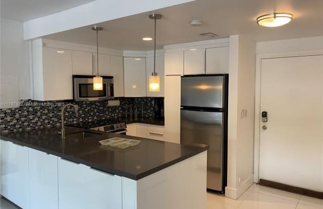 1540 Meridian Ave photos photos