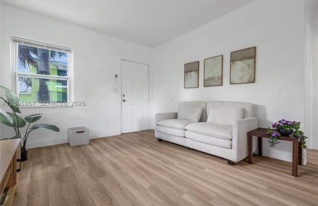 6773 NE 1st Court Gallery 2