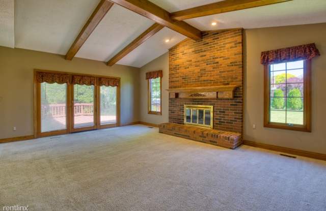 752 Englewood Dr Gallery 3