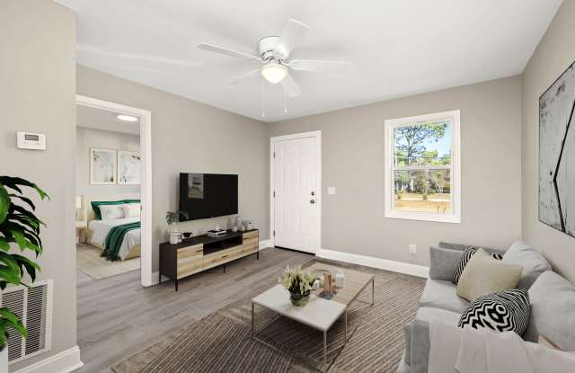 Welcome to Pinedale Apartments – Affordable Living in the Heart of Sumter! Gallery 1