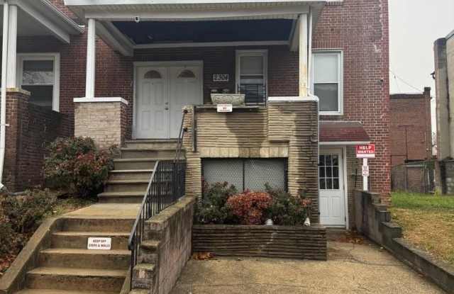 2304 W NORTH Avenue unit: 2 photos photos