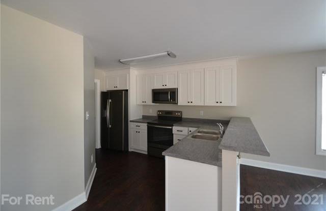 3024 Startown Road Gallery 3