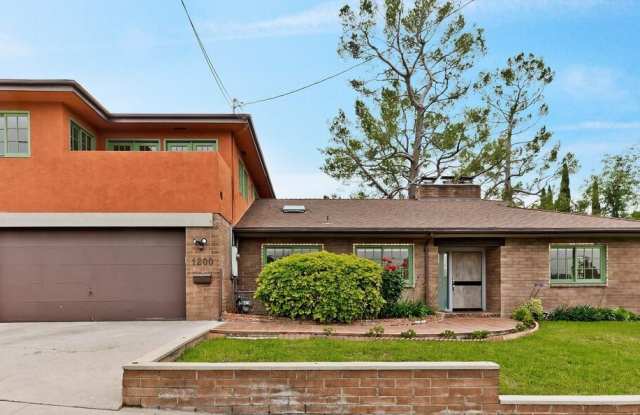 1200 W AVENUE 37 - 1200 West Avenue 37, Los Angeles, CA 90065