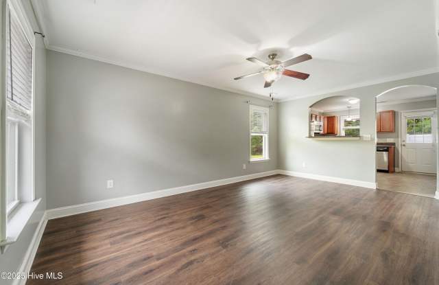 414 Glenhaven Lane Gallery 3