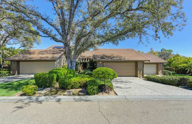 South Auburn Gem! Stylish 2BR Townhome in Quiet, Neighborhood - 1225 Red Dog Lane, Auburn, CA 95603