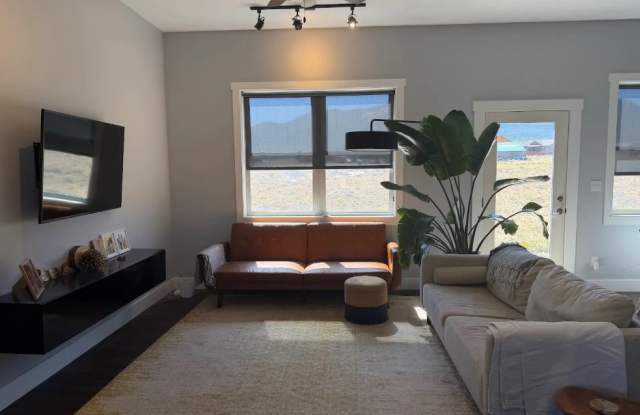 31300 Glenview Drive Gallery 3