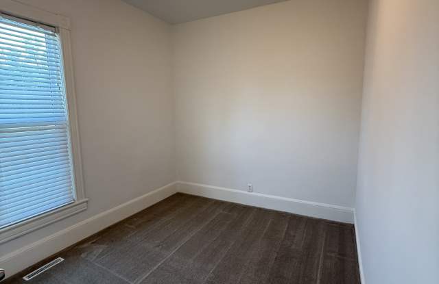 57 East Ash Street - 2 Gallery 3