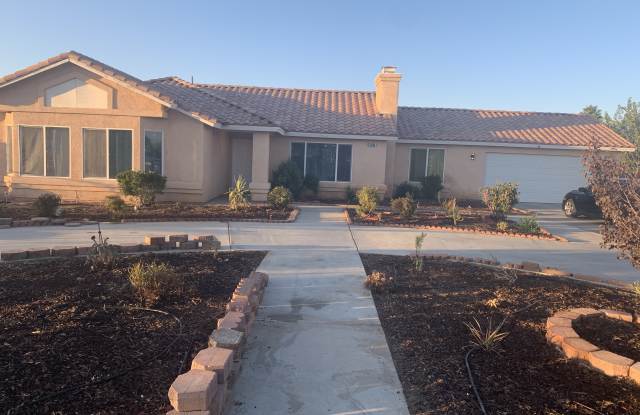 15008 Luna Rd - 15008 Luna Road, Mountain View Acres, CA 92392