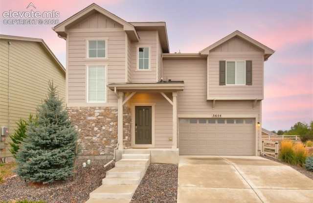 3654 Vineyard Circle Gallery 1