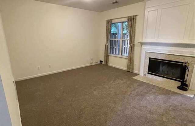 7507 LAMOYNE Court Gallery 4