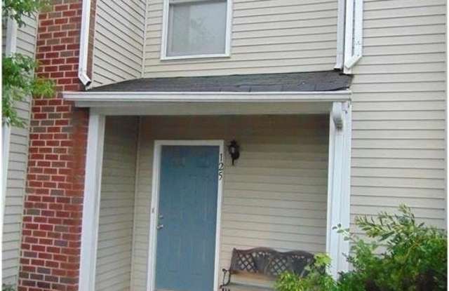 125 Wexford Drive E photos photos