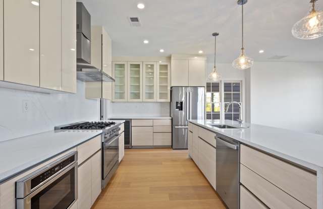 New construction luxury home in downtown Memphis Gallery 1