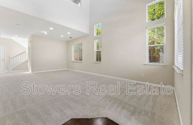 137 Woodcrest Dr Gallery 3