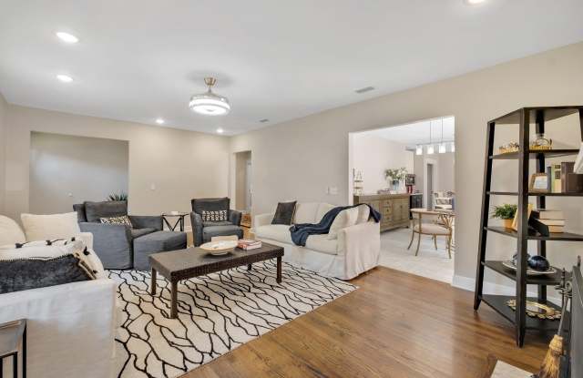 518 Ingleside Avenue Gallery 3