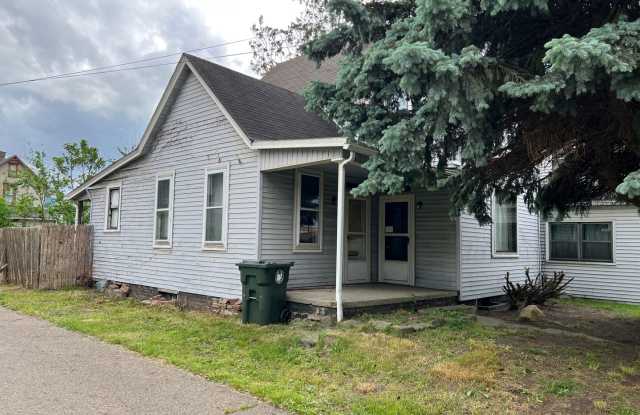 Large 4 BR SW Canton Home - 1100 5th Street Southwest, Canton, OH 44707