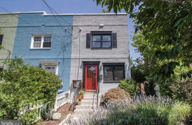 801 BERNARD ST photos photos