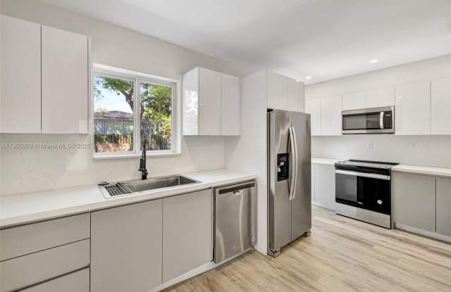 843 SW 20th Street, Fort Lauderdale, FL 33315 photos photos