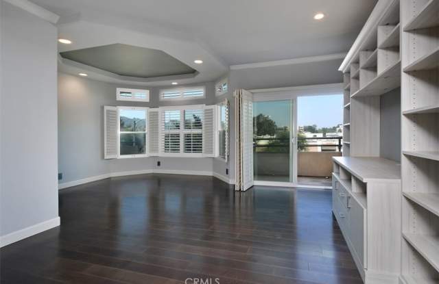 4230 Colfax Ave # 2001 photos photos