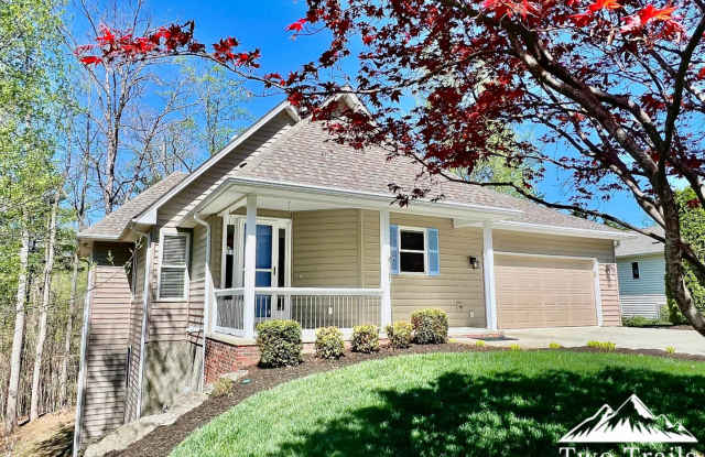 LUXURY MOUNTAIN LIVING IN GATED COMMUNITY photos photos