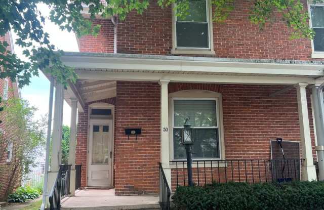 Newly remodeled 3 bedroom home in fantastic Carlisle Neighborhood Gallery 1