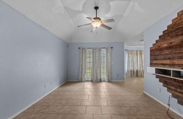 1708 English Dr Gallery 3