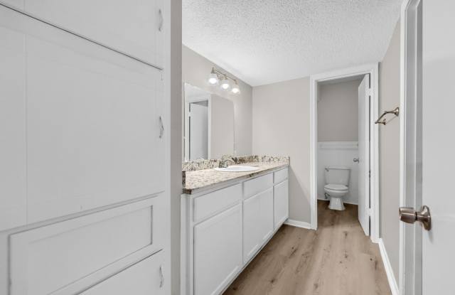 Crest Ridge Apartments Gallery 4