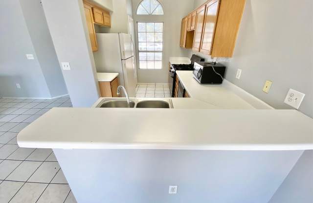 ADORABLE 3 BEDROOM 2 BATHROOM SINGLE STORY HOME LOCATED IN A GATED COMMUNITY IN NORTH LAS VEGAS, Gallery 3