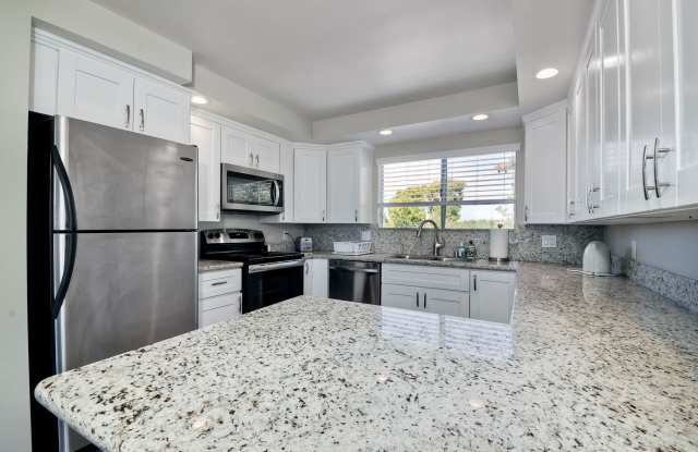 6677 Paseo Del Norte Gallery 2