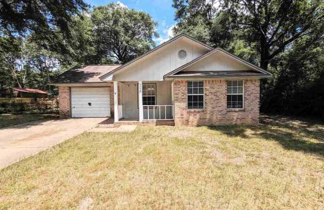 6556 Bass Ln - 6556 Bass Lane, Point Baker, FL 32570