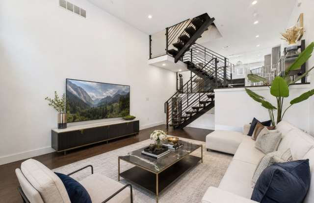 Rare 2-Car Gated Parking, Garage, Private Deck & Roof Deck with Skyline Views photos photos