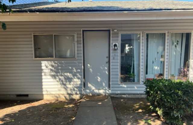 2 Bedroom with an Additional Bonus Room Upstairs photos photos