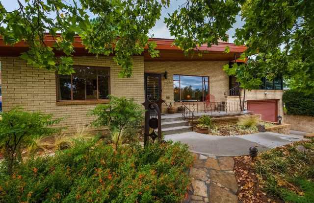 305 Aliso DR SE Gallery 2