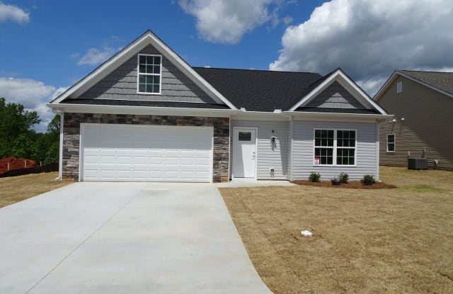 397 Highland Pointe Drive - 397 Highland Pointe Dr, Baldwin, GA 30510