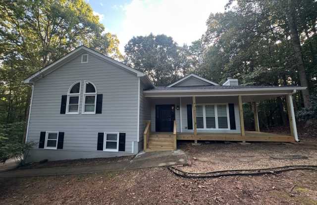 Completely Renovated 4 Bedroom Home Near Lake Allatoona photos photos