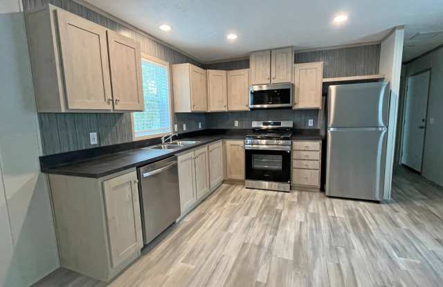 2404 N 8th St photos photos