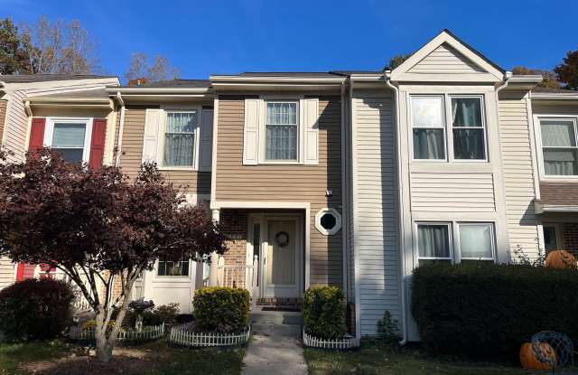 11531 HILL MEADE Lane Gallery 1