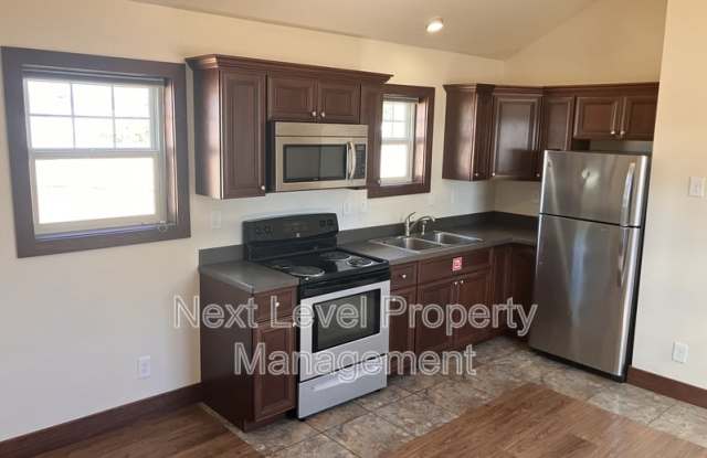 111 East Cottonwood Drive - 5 Gallery 2