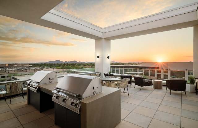 Huxley Scottsdale Gallery 2