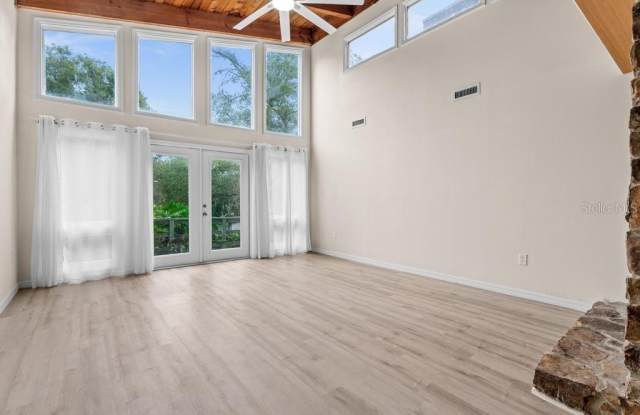 2031 LAKE ALDEN Drive Gallery 4