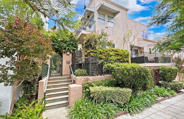 Charming 2BD/2.5BA Townhouse in Bankers Hill w/ W/D, A/C, 2-Car Garage,  Two Private Balconies! photos photos